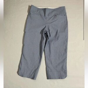 Stylish Women's Cropped Blue Pattern Jeans